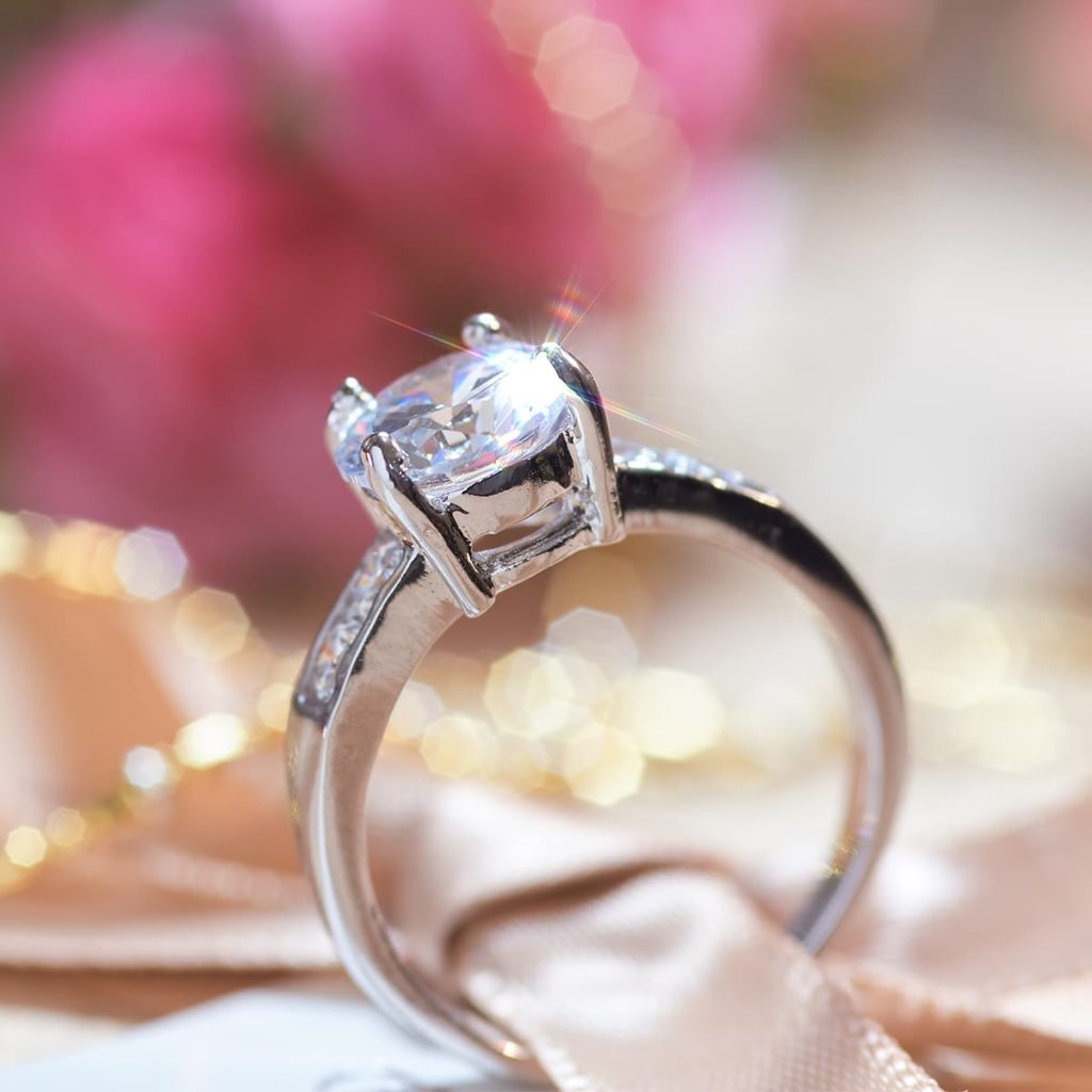 Engagement ring FAQs