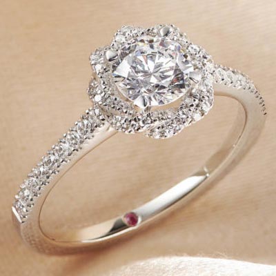 Engagement ring trends 1