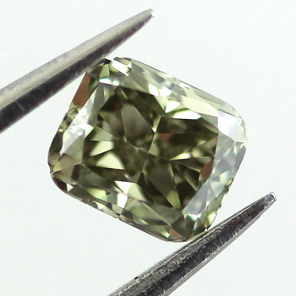 Jlo green diamond engagement ring