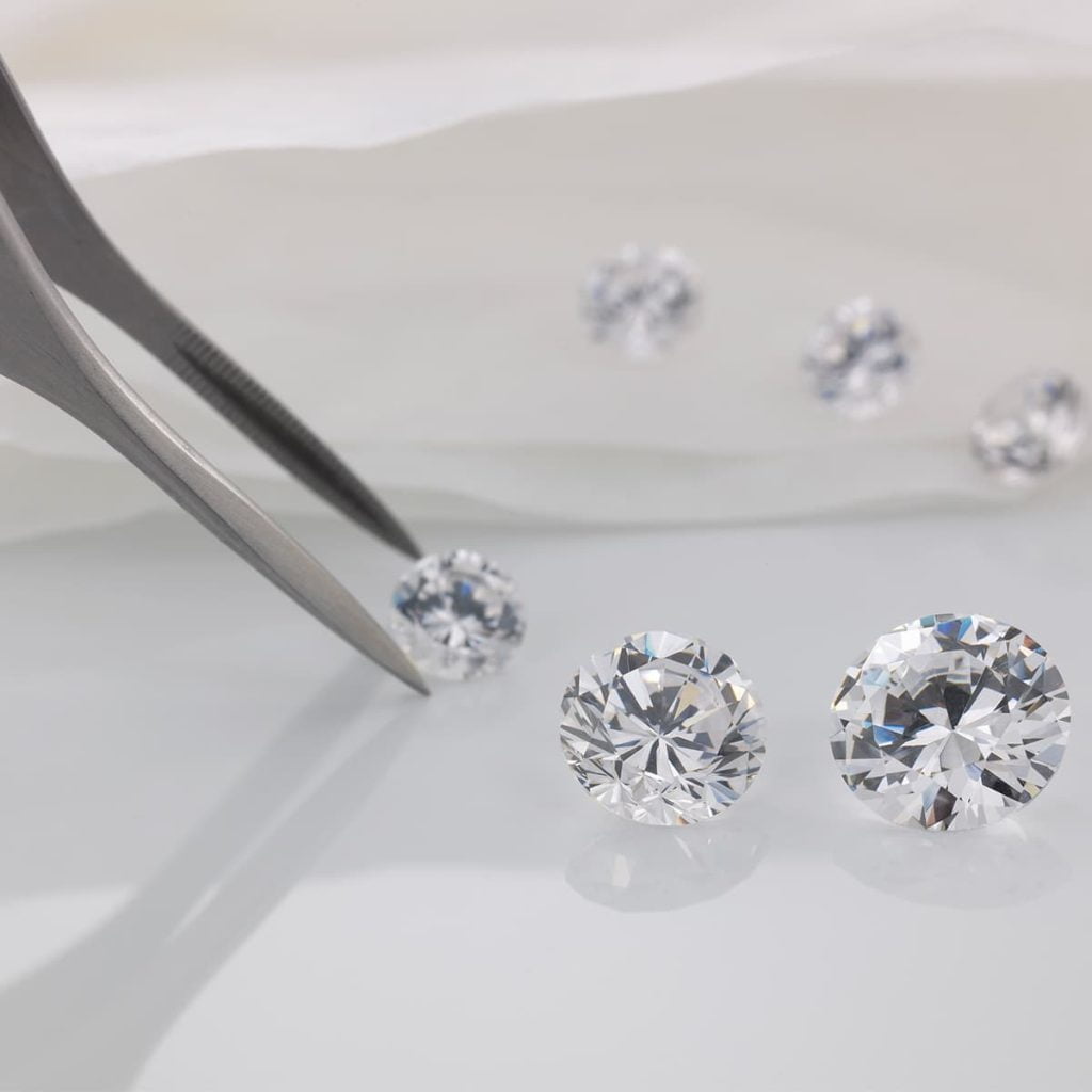 2022 Guide to Lab Grown Diamonds: Lab Diamonds vs Real Diamonds