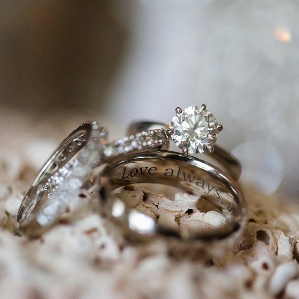 3 Ways to Personalise Your Wedding Bands For You and Your Partner