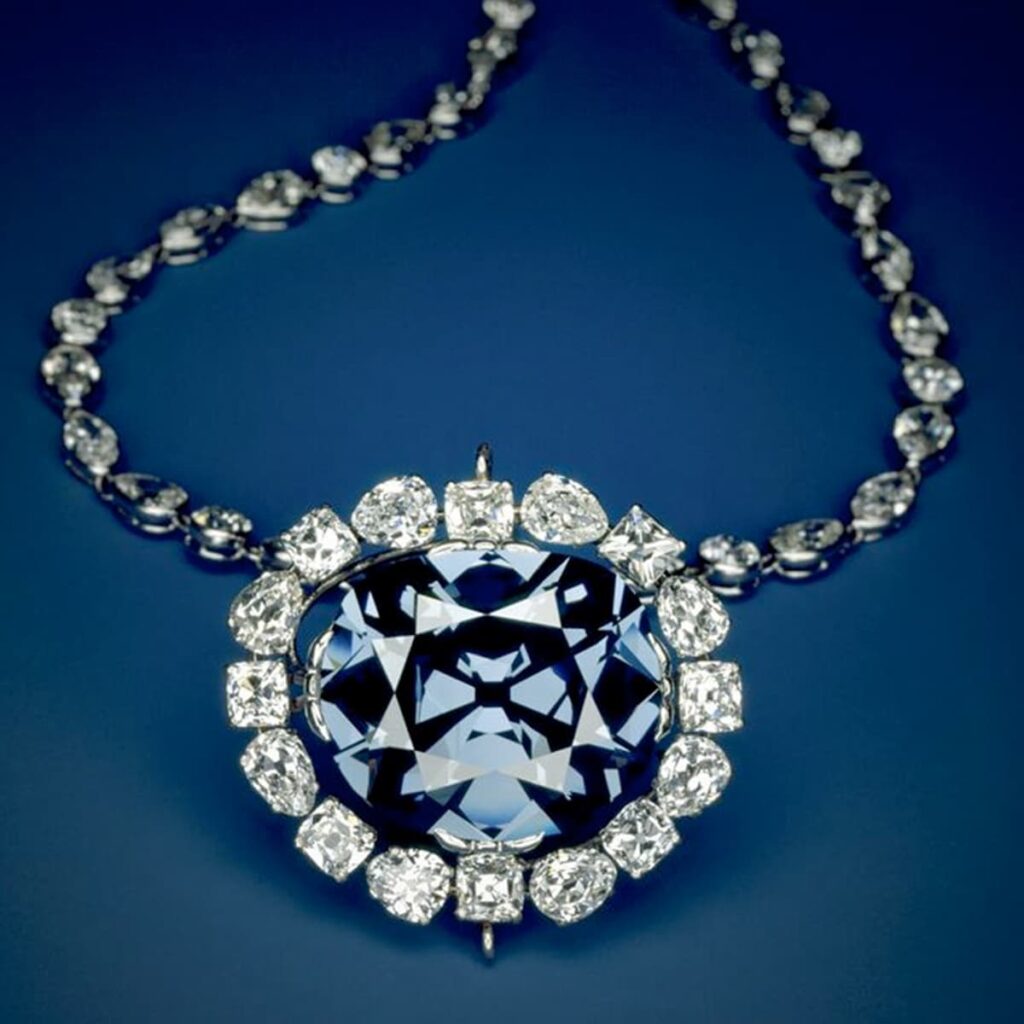 Stunning Jewels That Marked Human History 01 1024x1024 1