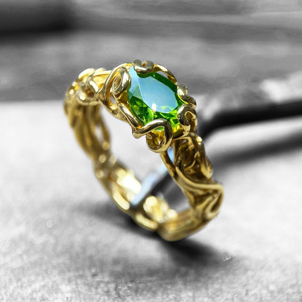 emerald-yellow-gold-modern-ring.jpg
