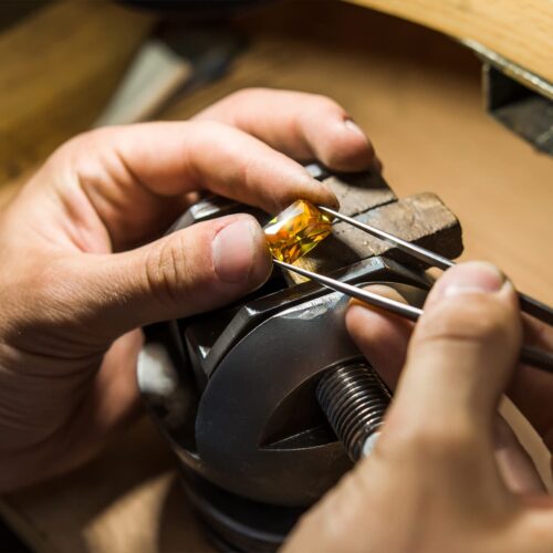 Tips for Working with Custom Jewelry Manufacturers