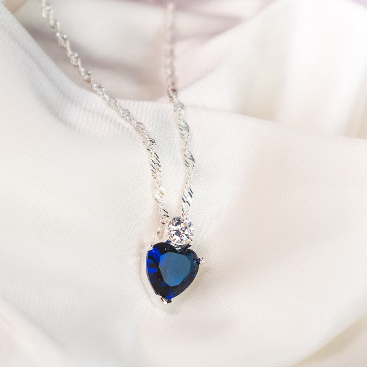 A Guide to the World’s Rarest and Most Valuable Blue Gemstones