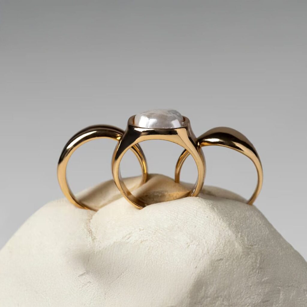 Signet Ring