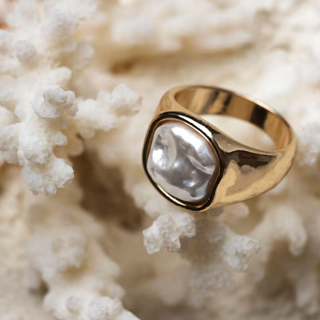mother of pearl, engagement rings, ethical jewellery