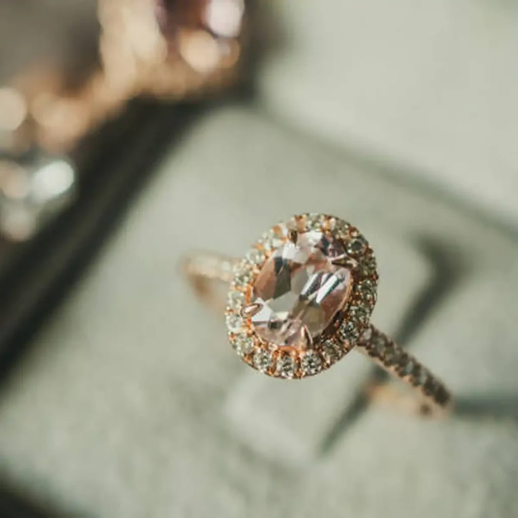 taylor swift engagement ring, old mine cut, vintage ring,