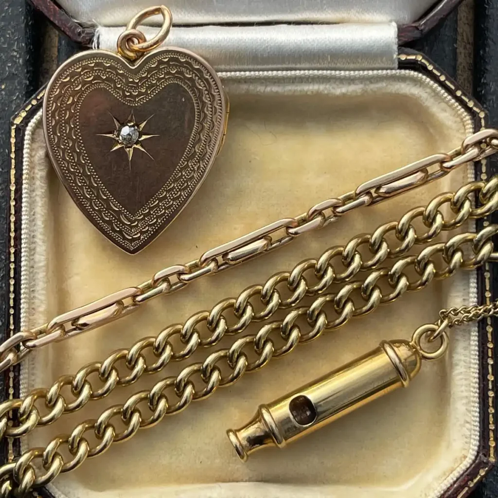 How Ishy Antiques reshapes UK antique jewellery buying today