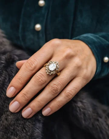 High Shine Investment: Why Vintage And Period Jewellery Is Skyrocketing In Value In 2026